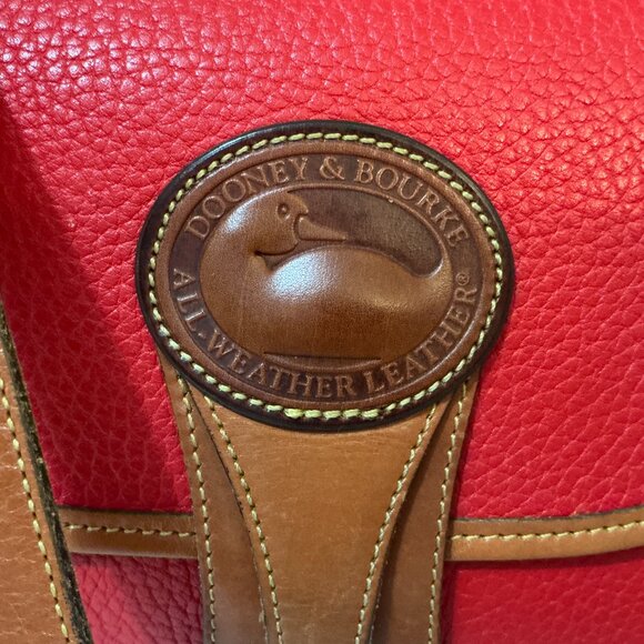 DOONEY &  BOURKE Essex All Weather Leather Med. Crossbody Bag Red Tan - Picture 6 of 8